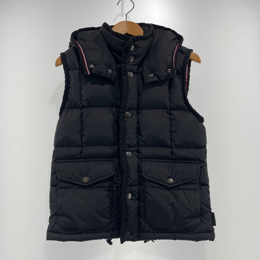 【中古品】【メンズ】 MONCLER モンクレール TAPAJOS GILET 020914330500 54155 タパジョス ジレ アウター ダウンベスト 141-261020-yo-15-teih カラー：ブラック 万代Net店