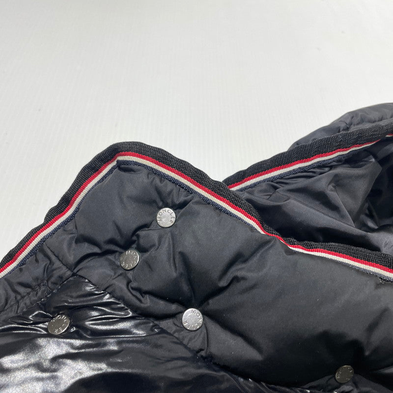 【中古品】【メンズ】 MONCLER モンクレール TAPAJOS GILET 020914330500 54155 タパジョス ジレ アウター ダウンベスト 141-261020-yo-15-teih カラー：ブラック 万代Net店