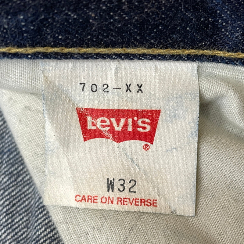 【中古品】【メンズ】 LEVI’S リーバイス SELVEDGE DENIM JEANS WITH CINCH BACK & BIG E 702-XX セルヴィッチ デニム ジーンズ ウィズ シンチバック アンド ビッグイー ボトムス ジーンズ 156-261024-sa-21-teih サイズ：32 カラー：インディゴ 万代Net店