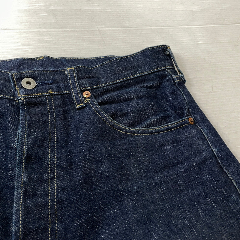 【中古品】【メンズ】 LEVI’S リーバイス SELVEDGE DENIM JEANS WITH CINCH BACK & BIG E 702-XX セルヴィッチ デニム ジーンズ ウィズ シンチバック アンド ビッグイー ボトムス ジーンズ 156-261024-sa-21-teih サイズ：32 カラー：インディゴ 万代Net店