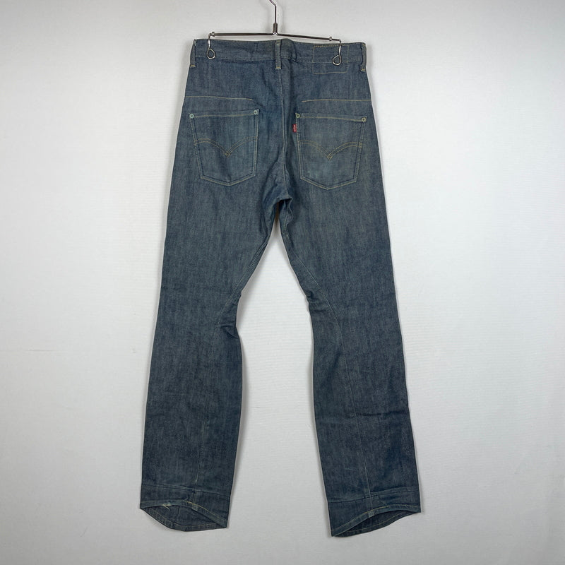【中古品】【メンズ】 LEVI’S リーバイス ENGINEERED JEANS 00001-08 エンジニア－ド ジーンズ ボトムス ジーンズ 156-261024-sa-22-teih サイズ：30 カラー：グレー 万代Net店