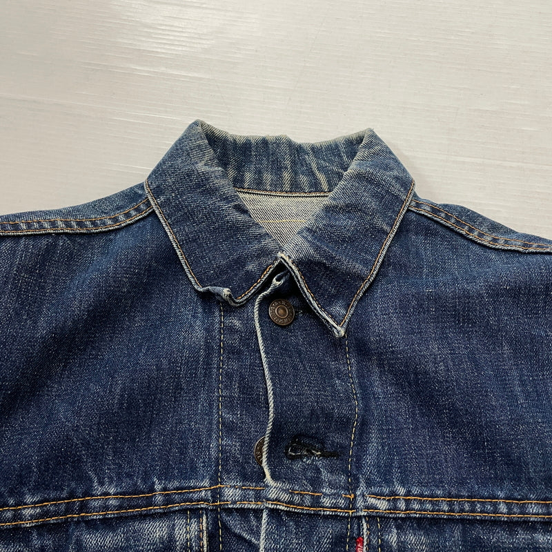 【中古品】【メンズ】 LEVI'S リーバイス 525 60's VINTAGE RAINBOW STITCH BIGE "4TH" DENIM JACKET 70505 60年代 ヴィンテージ レインボー ステッチ ビッグイー フォース デニム ジャケット アウター 不均等V 145-261024-sa-12-teih サイズ：不明 カラー：インディゴ 万代Net店