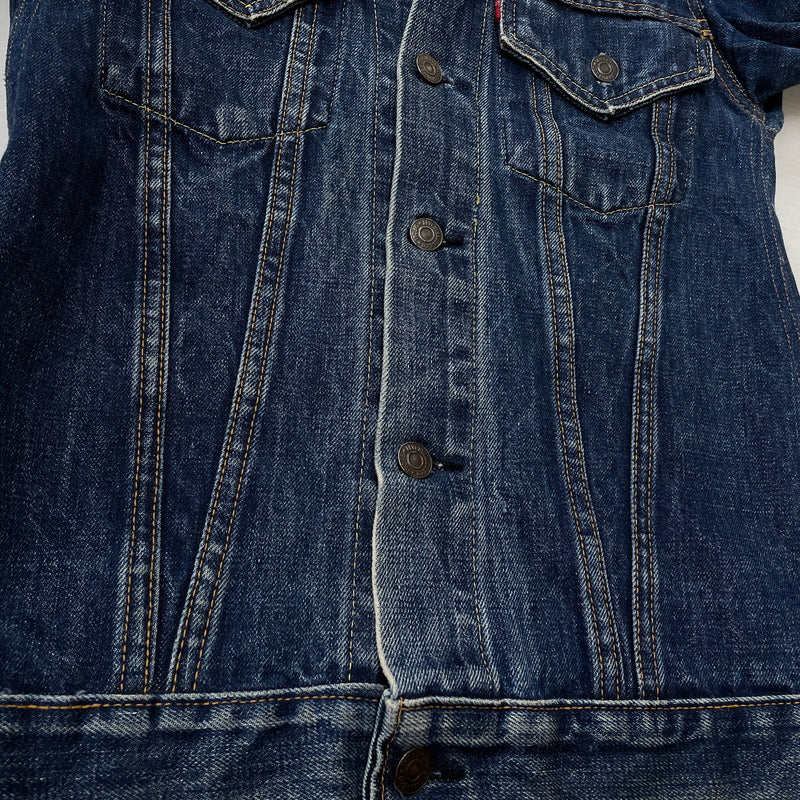 【中古品】【メンズ】 LEVI'S リーバイス 525 60's VINTAGE RAINBOW STITCH BIGE "4TH" DENIM JACKET 70505 60年代 ヴィンテージ レインボー ステッチ ビッグイー フォース デニム ジャケット アウター 不均等V 145-261024-sa-12-teih サイズ：不明 カラー：インディゴ 万代Net店