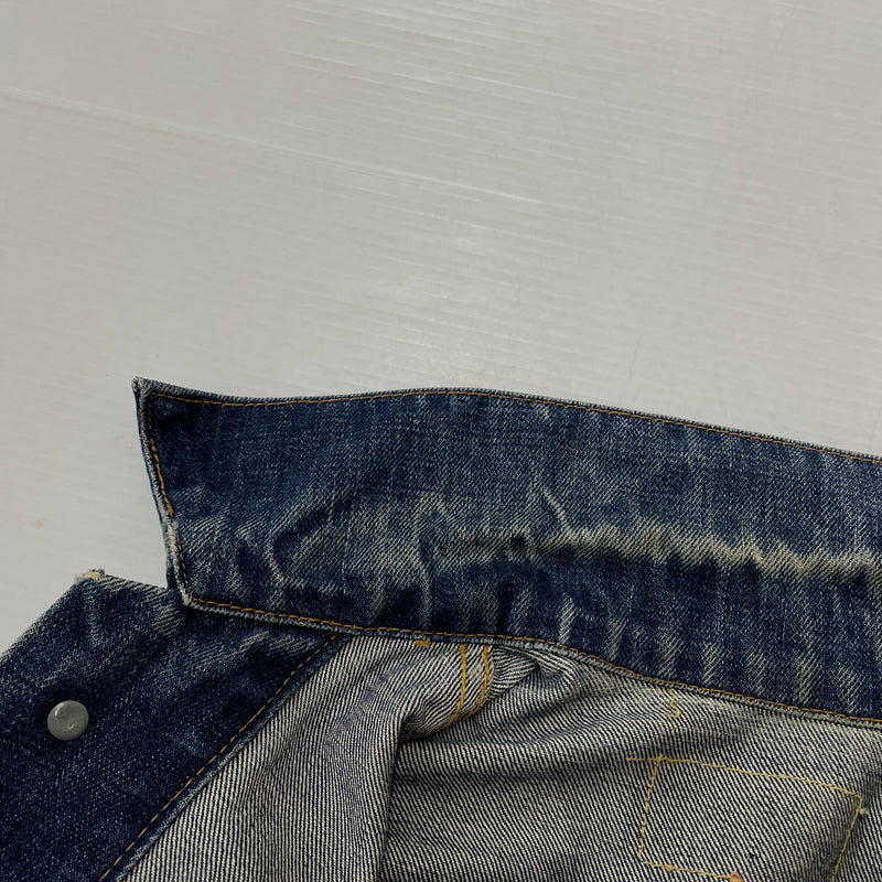 【中古品】【メンズ】 LEVI'S リーバイス 525 60's VINTAGE RAINBOW STITCH BIGE "4TH" DENIM JACKET 70505 60年代 ヴィンテージ レインボー ステッチ ビッグイー フォース デニム ジャケット アウター 不均等V 145-261024-sa-12-teih サイズ：不明 カラー：インディゴ 万代Net店