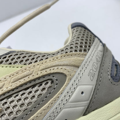 【中古品】【メンズ】 NEW BALANCE ニューバランス × AURALEE オーラリー 別注 コラボ LIFESTYLE 204L SNEAKERS U204L7YU ライフスタイル スニーカー 靴 シューズ 162-261024-ko-02-teih サイズ：27cm カラー：ホワイト系/ライム系 万代Net店