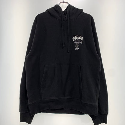 【現状渡し品】【メンズ】 STUSSY ステューシー WORLD TOUR HOODIE 3923713 ワールド ツアー フーディ トップス プルオーバーパーカー 142-261025-ko-10-teih サイズ：L カラー：ブラック 万代Net店