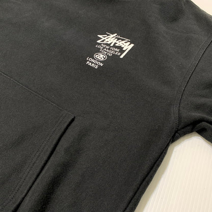【現状渡し品】【メンズ】 STUSSY ステューシー WORLD TOUR HOODIE 3923713 ワールド ツアー フーディ トップス プルオーバーパーカー 142-261025-ko-10-teih サイズ：L カラー：ブラック 万代Net店