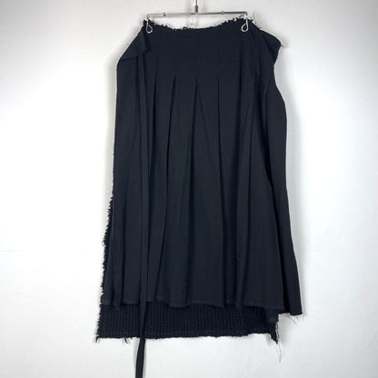 【中古品】【メンズ】 COMME des GARCONS コムデギャルソン LOW GAUGE KNIT PLEATS WRAP SKIRT AD2002 GG-S043 ローゲージニット 切替 プリーツラップ スカート ボトムス 151-261027-yo-13-teih サイズ：M カラー：ブラック 万代Net店