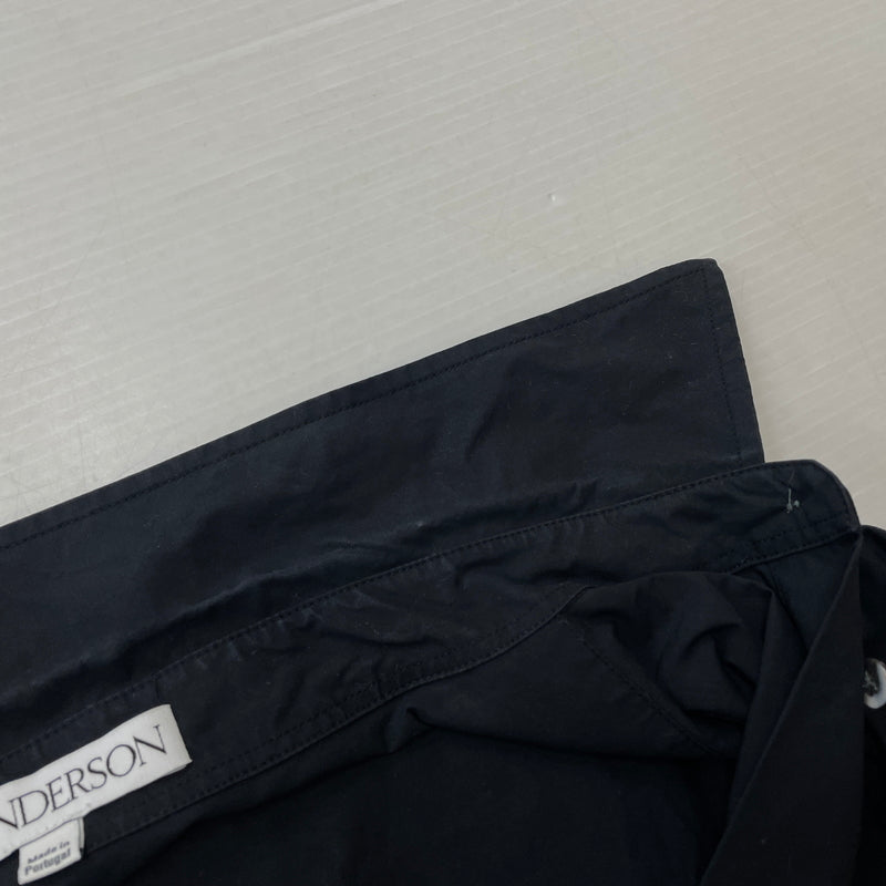 【現状渡し品】【レディース】 JW ANDERSON ジェイダブリュー アンダーソン PADLOCK STRAP SHIRT DRESS パドロック ストラップ シャツ ドレス ワンピース 168-261027-sa-13-teih サイズ：S カラー：ブラック 万代Net店