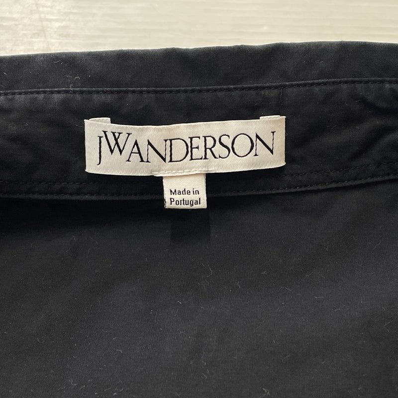 【現状渡し品】【レディース】 JW ANDERSON ジェイダブリュー アンダーソン PADLOCK STRAP SHIRT DRESS パドロック ストラップ シャツ ドレス ワンピース 168-261027-sa-13-teih サイズ：S カラー：ブラック 万代Net店