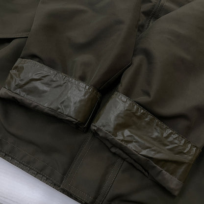 【中古品】【メンズ】 AUSTLIAN MILITARY オーストラリア ミリタリー GORE-TEX PARKA ゴアテックス パーカー アウター 145-261027-sa-14-teih サイズ：112-116 カラー：オリーブ 万代Net店