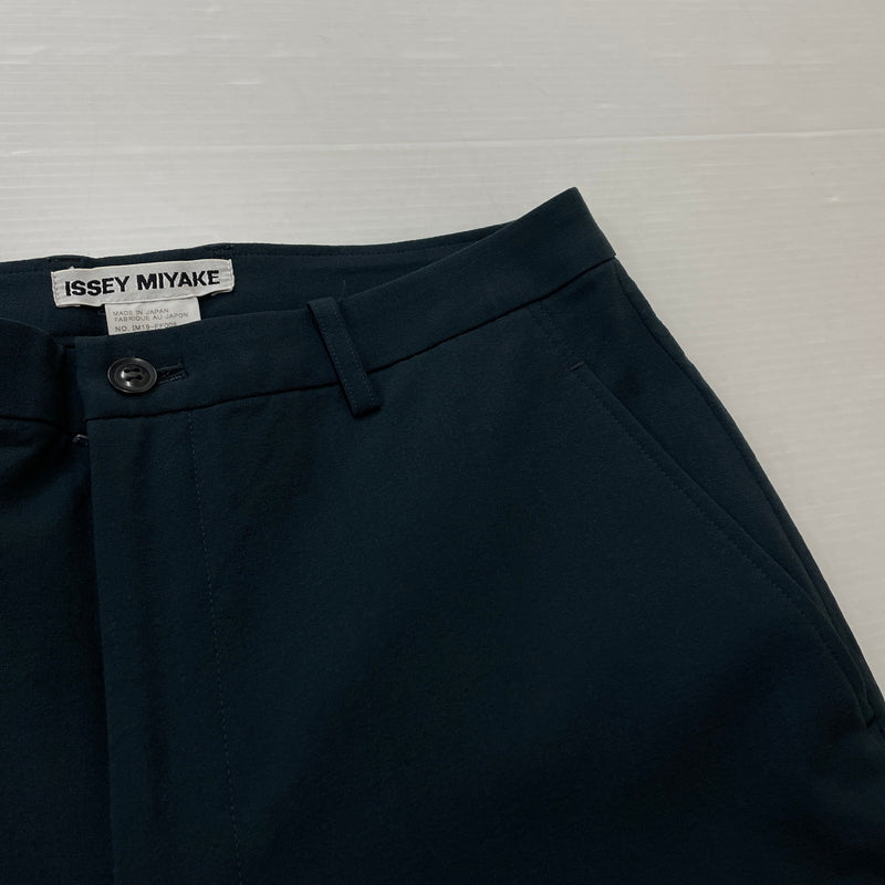 【中古品】【レディース】 ISSAY MIYAKE イッセイ ミヤケ SLACKS IM19-FF008 スラック ボトムス 168-261029-sa-18-teih サイズ：4 カラー：グリーン系 万代Net店