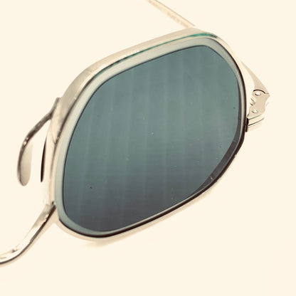 【中古品】【メンズ】 KameManＮen カメマンネン OCTAGON SUNGLASSES KMN9917 オクタゴン サングラス アイウェア メタルフレーム チタン メタルフレーム 203-261024-ko-07-teih サイズ：47□21-145 カラー：シルバー系カラーフレーム 万代Net店