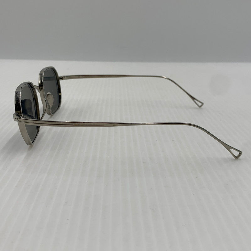 【中古品】【メンズ】 KameManＮen カメマンネン OCTAGON SUNGLASSES KMN9917 オクタゴン サングラス アイウェア メタルフレーム チタン メタルフレーム 203-261024-ko-07-teih サイズ：47□21-145 カラー：シルバー系カラーフレーム 万代Net店