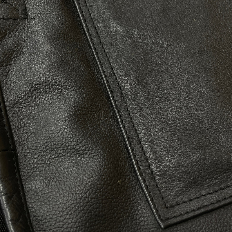 【中古品】【メンズ】 ZON ゾン LEATHER UTILITY BEST レザー ユーティリティ ベスト アウター 145-261028-sa-18-teih サイズ：L カラー：ブラック 万代Net店