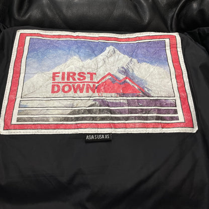 【現状渡し品】【メンズ】 KINETICS キネティックス × FIRST DOWN ファースト ダウン 別注コラボ BUBBLE DOWN JKT F942118 バブル ダウン ジャケット アウター 144-261028-sa-07-teih サイズ：XS カラー：ブラック 万代Net店