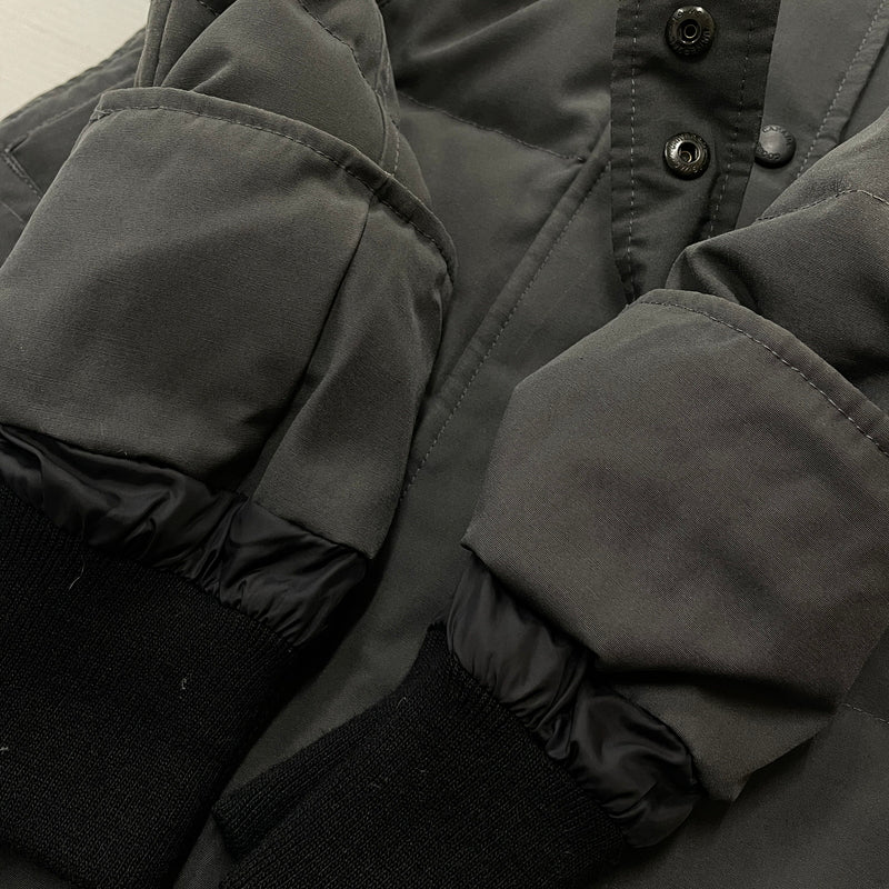 【現状渡し品】【メンズ】 CANADAGOOSE カナダグース MACKENZIE PARKA 2302JL マッケンジー パーカー アウター 141-261028-sa-10-teih サイズ：S カラー：グレー 万代Net店