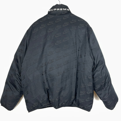 【中古品】【メンズ】 SUPREME シュプリーム × NIKE ナイキ 別注コラボ 21AW REVERSIBLE PUFFY JACKET 2021年 秋冬 リバーシブル パフィー ジャケット アウター 149-261028-sa-08-teih サイズ：L カラー：ブラック 万代Net店