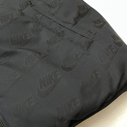 【中古品】【メンズ】 SUPREME シュプリーム × NIKE ナイキ 別注コラボ 21AW REVERSIBLE PUFFY JACKET 2021年 秋冬 リバーシブル パフィー ジャケット アウター 149-261028-sa-08-teih サイズ：L カラー：ブラック 万代Net店