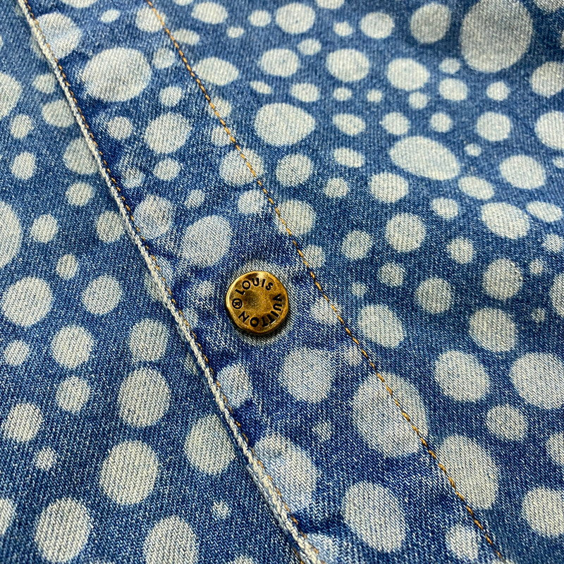 【中古品】【メンズ】 LOUIS VUITTON ルイ・ヴィトン × YAYOI KUSAMA 草間彌生 別注コラボ INFINITY DOT DENIM SHIRTS RM232H YN4 HOS33W インフィニティドット デニムシャツ 半袖 トップス 179-261027-yo-19-teih サイズ：4L カラー：総柄 万代Net店