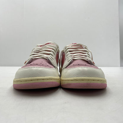 【中古品】【メンズ】 NIKE ナイキ × TRAVIS SCOTT トラヴィス スコット AIR JORDAN 1 RETRO LOW OG "SAIL TROPICAL PINK" IQ7604-101 エアジョーダン1 レトロ スニーカー 靴 160-261028-yo-10-teih サイズ：28.5cm カラー：ピンク 万代Net店