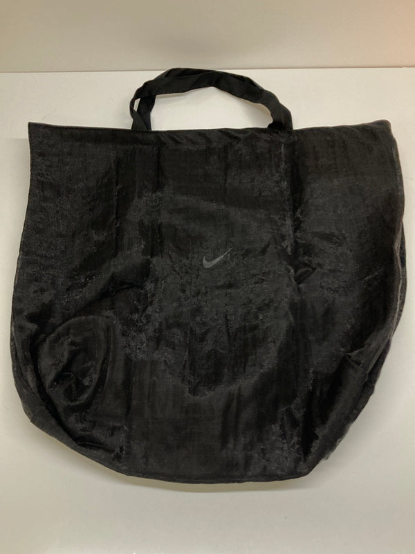 【現状渡し品】【メンズ】 NIKE ナイキ × FEAR OF GOD フィアーオブゴッド 別注 コラボ AIR FEAR OF GOD 1 TRIPLE BLACK AR4237-005 エアフィアーオブゴッド1 スニーカー 靴 160-260718-kk-07-hon カラー：OFF NOIR/OFF NOIR 万代Net店