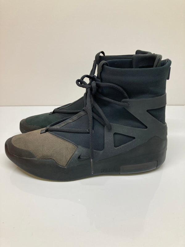 【現状渡し品】【メンズ】 NIKE ナイキ × FEAR OF GOD フィアーオブゴッド 別注 コラボ AIR FEAR OF GOD 1 TRIPLE BLACK AR4237-005 エアフィアーオブゴッド1 スニーカー 靴 160-260718-kk-07-hon カラー：OFF NOIR/OFF NOIR 万代Net店