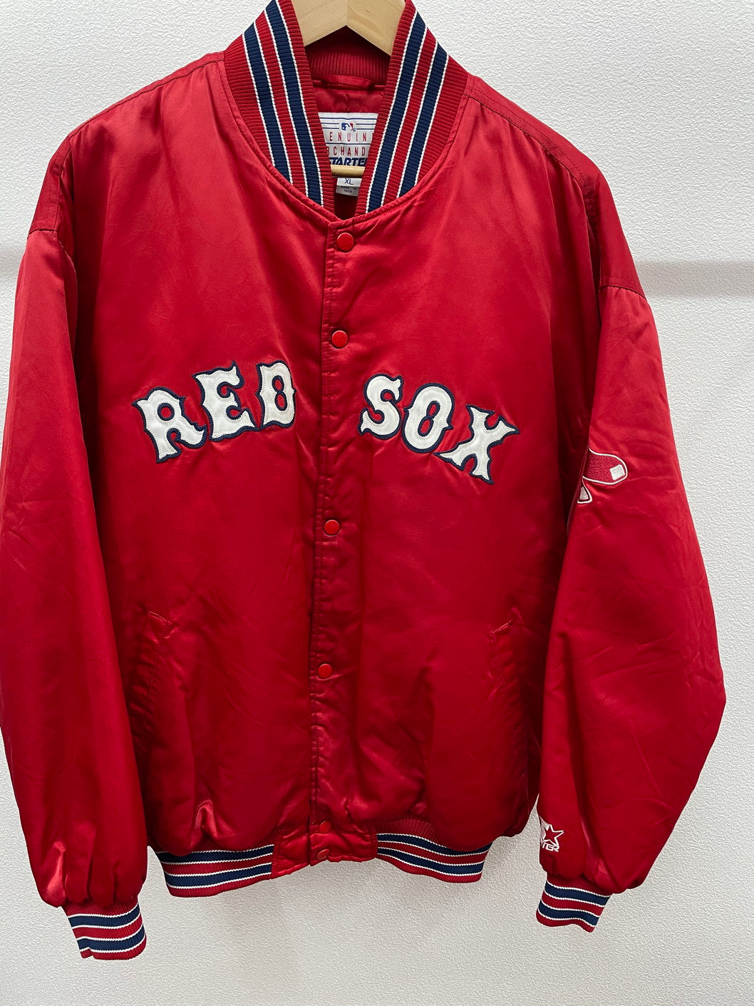 【中古品】【メンズ】  GENUINE MERCHANDISE BY STARTER×MLB BOSTON RED SOX  NYLON VARSITY JACKET ナイロン　スタジャン 146-250121-NK-07-yok サイズ：XL カラー：レッド系 万代Net店