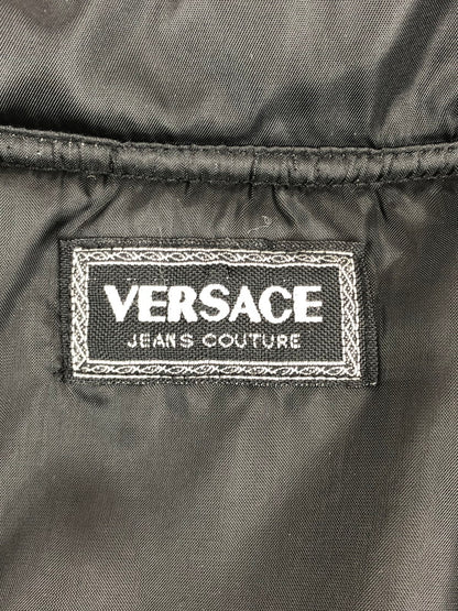 【中古品】【メンズ】 VERSACE ヴェルサーチ COACH JACKET 刺繡 ロゴ コーチジャケット アウター  146-240329-mo-9-tag カラー：ブラック 万代Net店