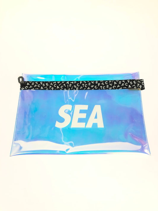 【中古品】【メンズ】  CASETiFY ケースティファイ × WIND AND SEA ウィンダンシー 別注 コラボ WDS MACBOOK SLEEVE IRIDESCENT マックブックスリーブ イリデセント PCケース カバン クラッチバッグ 208-240503-kk-8-tag カラー：オーロラ 万代Net店