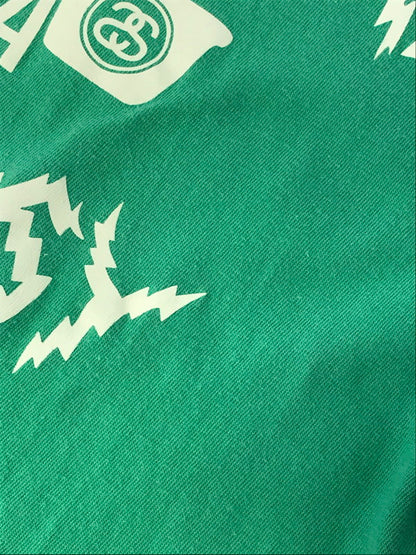 【中古品】【メンズ】 STUSSY ステューシー × ALAKAZAM アラカザム コラボ 別注 LOGO PRINT S/S T-SHIRT ロゴプリント ショートスリーブ Ｔシャツ 半袖 トップス 142-250128-yk-05-tag サイズ：S カラー：グリーン系 万代Net店