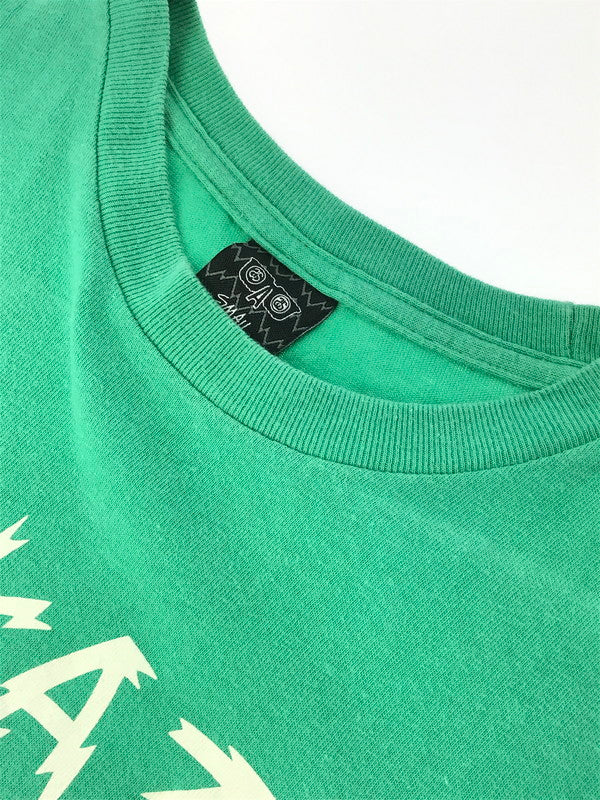 【中古品】【メンズ】 STUSSY ステューシー × ALAKAZAM アラカザム コラボ 別注 LOGO PRINT S/S T-SHIRT ロゴプリント ショートスリーブ Ｔシャツ 半袖 トップス 142-250128-yk-05-tag サイズ：S カラー：グリーン系 万代Net店