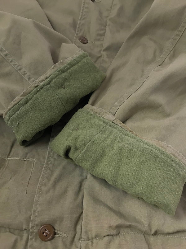 【ジャンク品】【メンズ】 USED ZIP JACKET エポレット付き ジップジャケット アウター 146-260921-na-20-tagh サイズ：サイズ表記なし 下記参照 カラー：カーキ 万代Net店