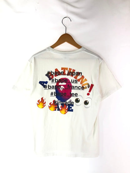 【中古品】【メンズ】 A BATHING APE アベイシングエイプ COLLEGE EMOJI LOGO TEE カレッジ 絵文字 ロゴTシャツ 半袖 トップス 142-240805-mo-5-tag サイズ：S カラー：ホワイト 万代Net店