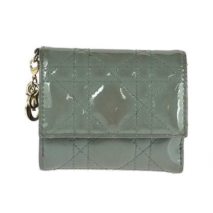 【中古品】【レディース】 Christian Dior クリスチャンディオール LOTUS WALLET S0181OVRB_M41G ロータスウォレット カナージュ パテントカーフスキン エナメル 三つ折り財布 ミディアムウォレット 181-240818-hi-4-tag カラー：ストーングレー 万代Net店