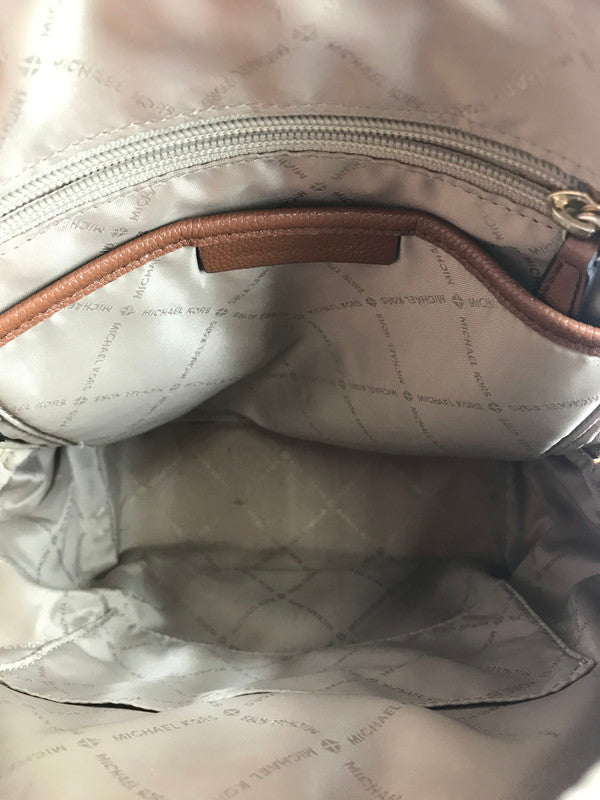 【中古品】【レディース】 Michael Kors マイケルコース 35T0GERB8B シグネチャーバックパック リュック 鞄 188-240912-SS-6-tag カラー：クリーム 万代Net店