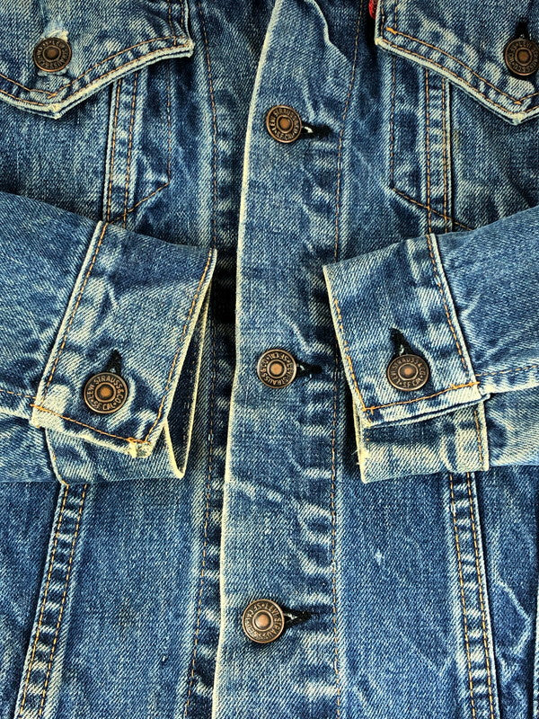 【ジャンク品】【メンズ】 Levi's リーバイス 70505 DENIM JACKET デニムジャケット ボタン裏525 ケアタグ付き BIG E 146-240925-hi-26-tag サイズ：なし カラー：インディゴ 万代Net店