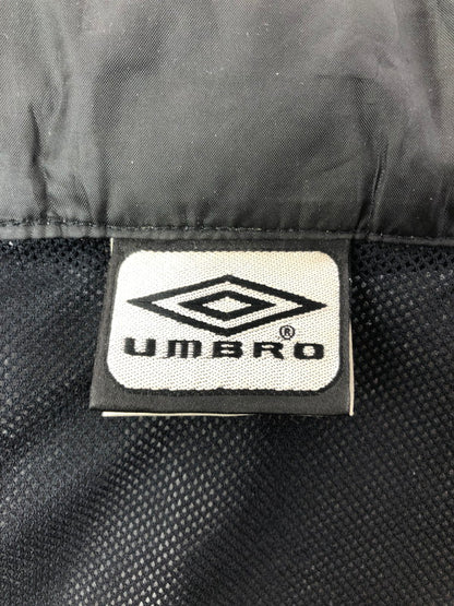 【現状渡し品】【メンズ】 UMBRO アンブロ NYLON JACKET ナイロンジャケット ライトアウター 146-260505-rt-19-tag サイズ：L カラー：ブラック 万代Net店