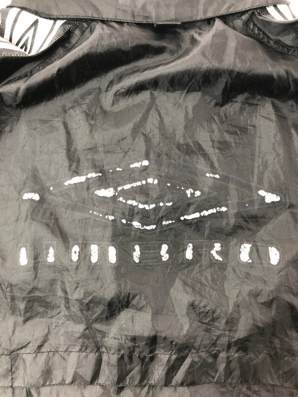 【現状渡し品】【メンズ】 UMBRO アンブロ NYLON JACKET ナイロンジャケット ライトアウター 146-260505-rt-19-tag サイズ：L カラー：ブラック 万代Net店