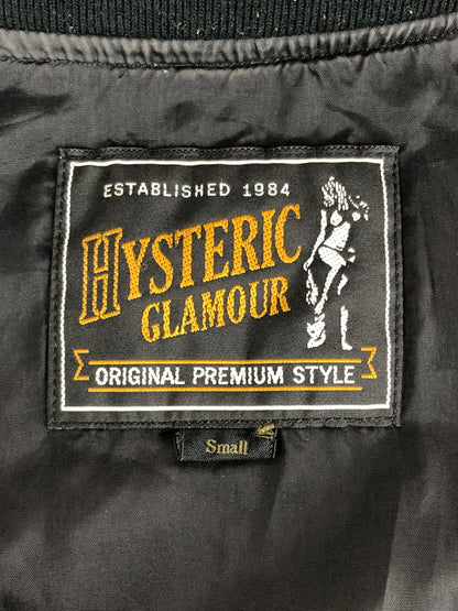 【中古】【メンズ】 HYSTERIC GLAMOUR ヒステリックグラマー DEVILS COCKTAIL 総柄 ジップアップ リブブルゾン 02181AB02 デビルズカクテル ライトアウター 140-241101-hi-13-tag サイズ：S カラー：ブラック 万代Net店