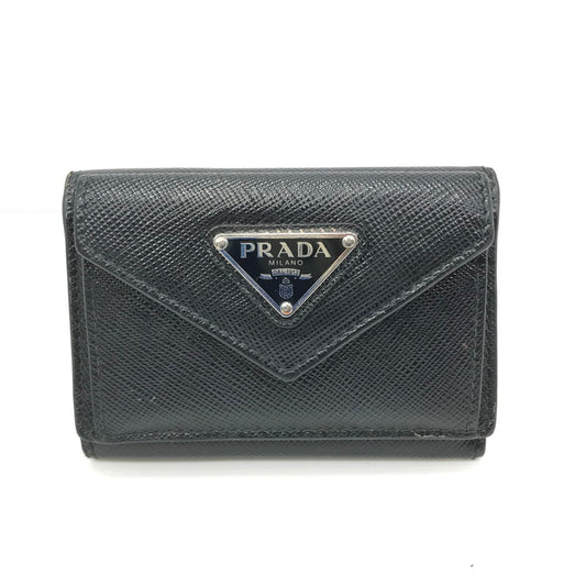 【中古品】【レディース】 PRADA プラダ サフィアーノトライアングル コンパクトウォレット 3つ折り財布 181-241218-yk-03-tag カラー：BLACK 万代Net店