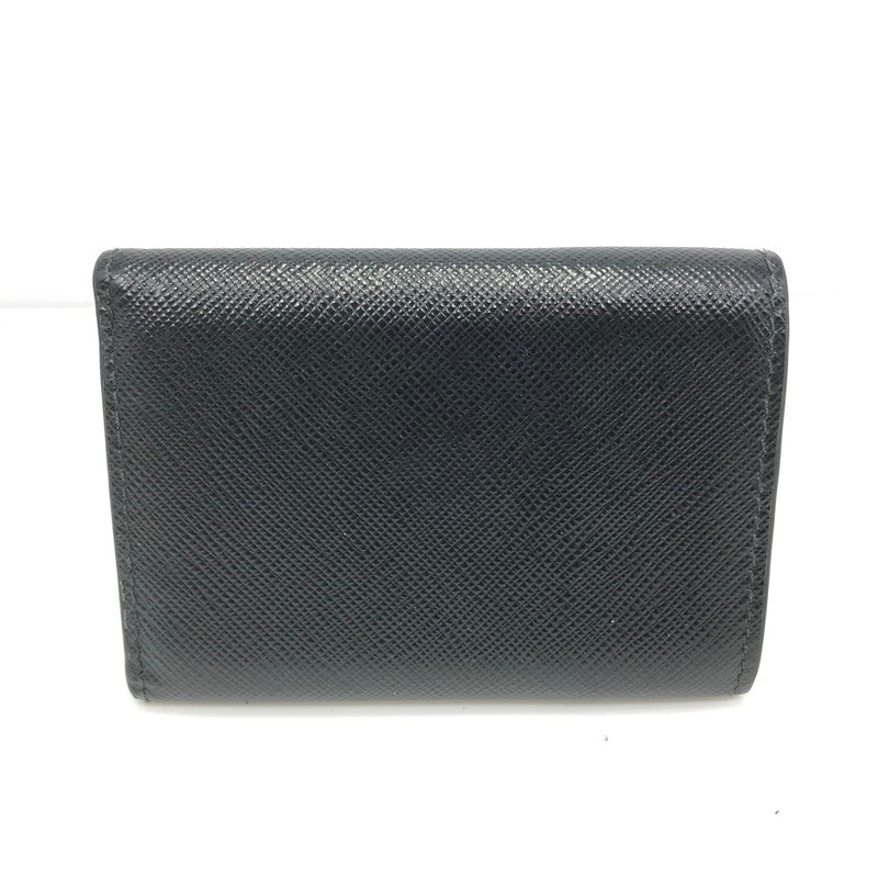 【中古品】【レディース】 PRADA プラダ サフィアーノトライアングル コンパクトウォレット 3つ折り財布 181-241218-yk-03-tag カラー：BLACK 万代Net店