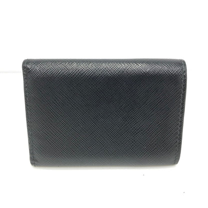 【中古品】【レディース】 PRADA プラダ サフィアーノトライアングル コンパクトウォレット 3つ折り財布 181-241218-yk-03-tag カラー：BLACK 万代Net店