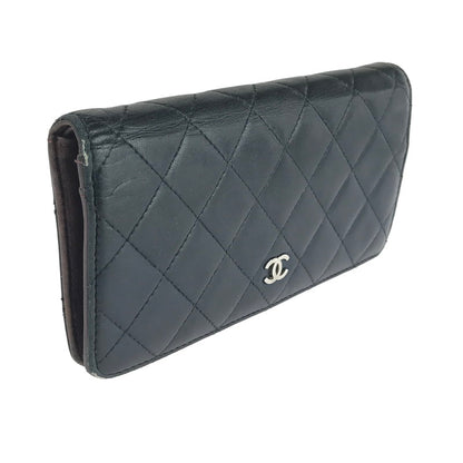 【中古品】【レディース】 CHANEL シャネル A31509 マトラッセ ラムスキン 2つ折り長財布 180-241204-ki-10-tag カラー：ブラック 万代Net店