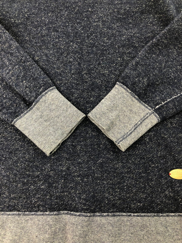 【中古品】【メンズ】 BARNS OUTFITTERS バーンズアウトフィッターズ V-GAZETTE CREWNECK SWEAT Vガゼット クルーネック スウェット トレーナー トップス 145-250127-na-18-tag サイズ：M カラー：ネイビー系 万代Net店