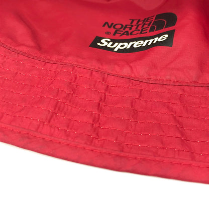 【中古品】【メンズ】 Supreme シュプリーム ×THE NORTH FACE ザ・ノースフェイス 18SS PACKABLE REVERSIBLE CRUSHER リバーシブル クラッシャーハット 帽子 185-250810-na-06-tag サイズ：なし カラー：グリーン/レッド 万代Net店