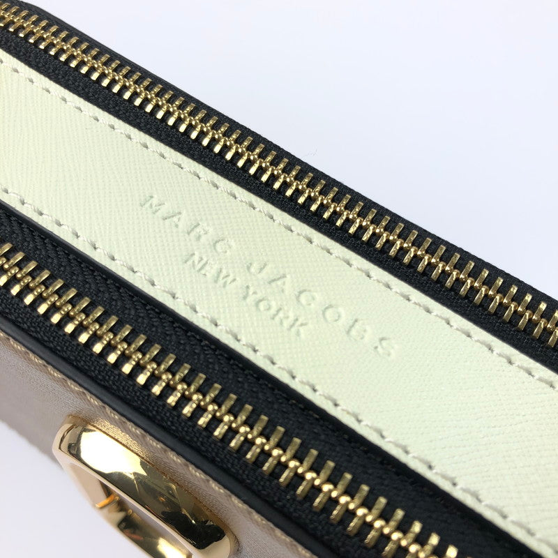 【中古品】【レディース】 MARC JACOBS マークジェイコブス SNAPSHOT CROSSBODY BAG M0012007 スナップショット クロスボディバッグ ショルダーバッグ カバン 180-250112-hi-13-tag カラー：ブラウン 万代Net店