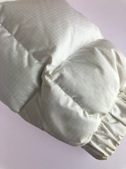 【中古品】【メンズ】 LOUIS VUITTON ルイ・ヴィトン MONOGRAM ACCENT PILLOW PUFFER JACKET FMOW17E54 モノグラムアクセントピロウ パファージャケット アウター 179-250927-rt-20-tag サイズ：不明 カラー：ホワイト 万代Net店