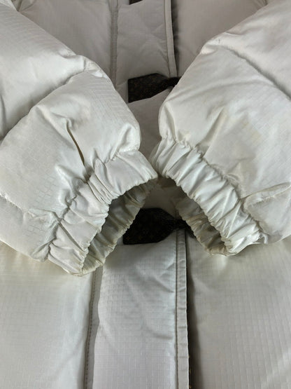 【中古品】【メンズ】 LOUIS VUITTON ルイ・ヴィトン MONOGRAM ACCENT PILLOW PUFFER JACKET FMOW17E54 モノグラムアクセントピロウ パファージャケット アウター 179-250927-rt-20-tag サイズ：不明 カラー：ホワイト 万代Net店