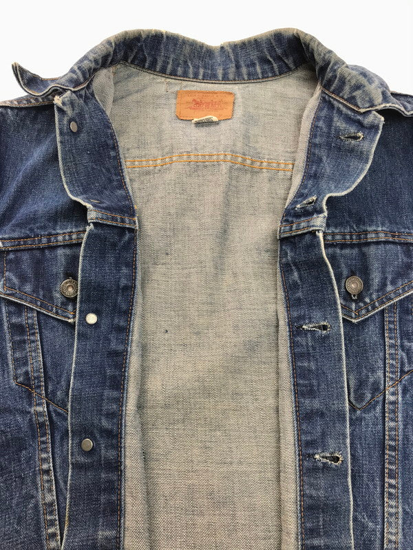 【現状渡し品】【メンズ】 Levi's リーバイス 70's 70505 4th DENIM TRACKER JACKET 70年代 デニム トラッカージャケット Gジャン ボタン裏526 布ケアタグ small e モデル ライトアウター 146-250329-hi-07-tag サイズ：なし カラー：ライトインディゴ 万代Net店